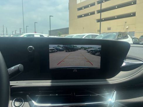 Used 2025 Buick Envista Sport Touring FWD image 21