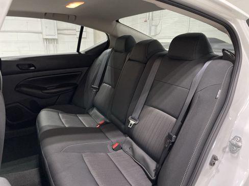 Used 2024 Nissan Altima 2.5 SV w/ SV Premium Package AWD/4WD image 17