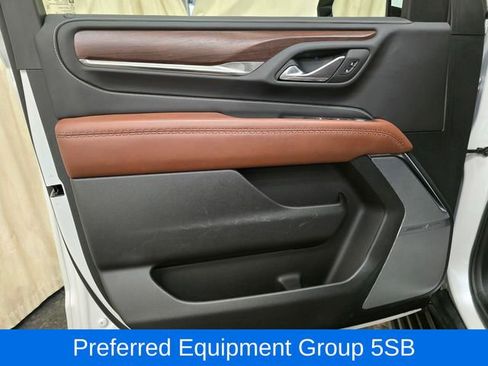 Used 2024 GMC Yukon Denali Ultimate AWD/4WD image 14