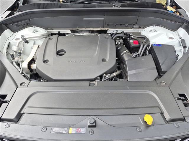 Certified 2026 Volvo XC90 B6 Plus w/ Protection Package Premier AWD/4WD image 23
