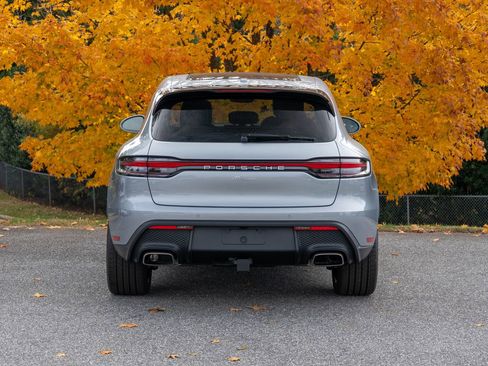 New 2026 Porsche Macan image 6