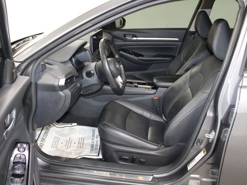 Used 2024 Nissan Altima 2.5 SL image 19