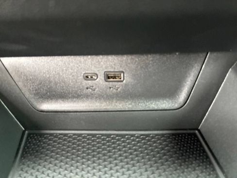 New 2027 Chevrolet Equinox LT AWD/4WD image 17
