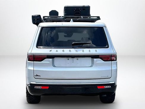 Used 2022 Jeep Wagoneer Series III w/ Flexible Seating Group RWD image 7