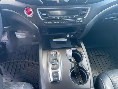 Used 2023 Honda Passport TrailSport image 24
