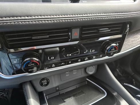 New 2026 Nissan Rogue Platinum image 26