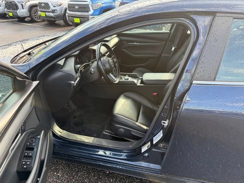 Used 2025 MAZDA MAZDA3 s Sport FWD image 4