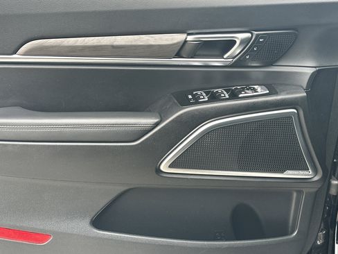 Used 2024 Kia Telluride SX X-Line image 10