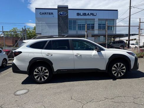 Used 2023 Subaru Outback Limited AWD/4WD image 7