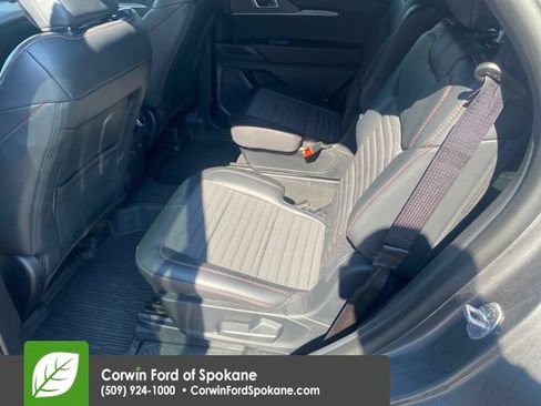 Used 2025 Ford Explorer ST-Line AWD/4WD image 14