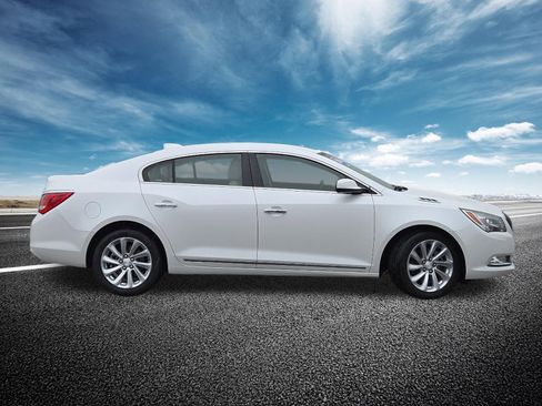 Used 2016 Buick LaCrosse FWD image 15