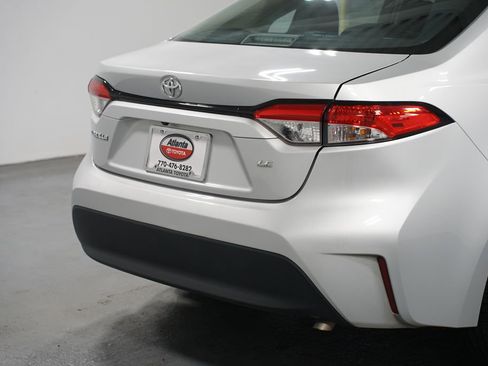 Certified 2024 Toyota Corolla LE image 9