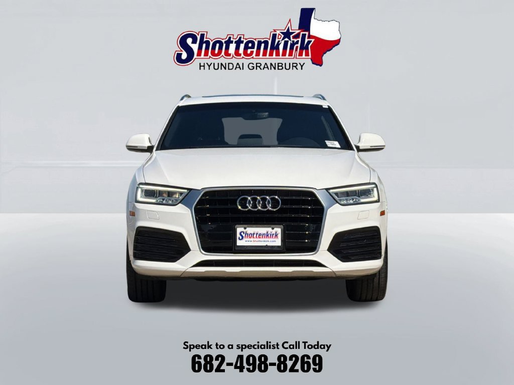 Used 2018 Audi Q3 2.0T Premium Plus w/ Premium Plus Package FWD image 2