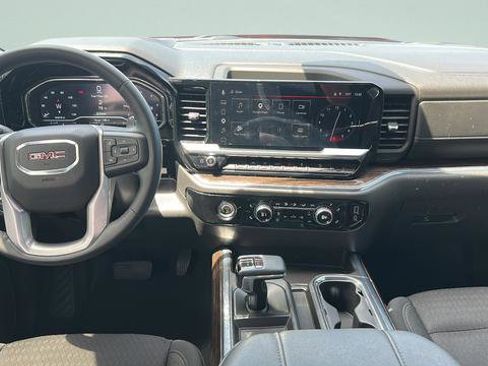 Used 2023 GMC Sierra 1500 Elevation w/ X31 Off-Road Package AWD/4WD image 9