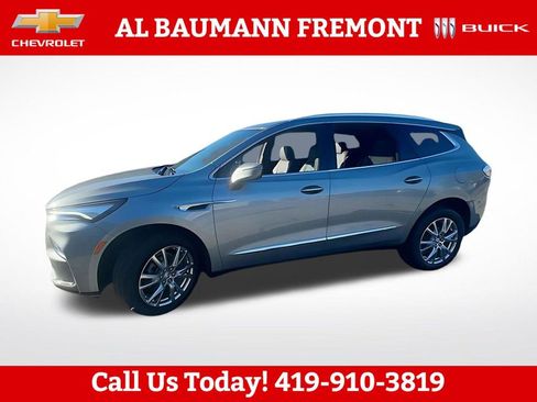 Used 2024 Buick Enclave Essence w/ Experience Buick Package AWD/4WD image 13