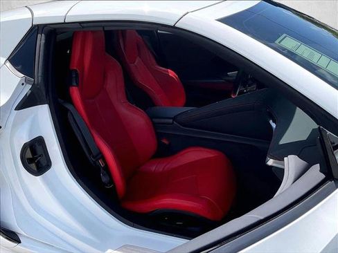 Used 2025 Chevrolet Corvette Z06 RWD image 9