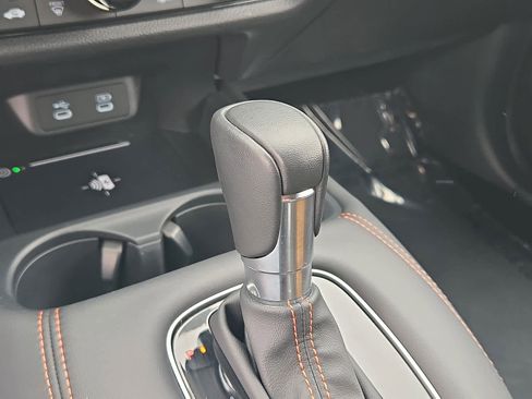 Certified 2026 Honda HR-V Sport image 16