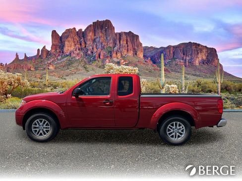 Used 2017 Nissan Frontier SV w/ SV Value Truck Package RWD image 3