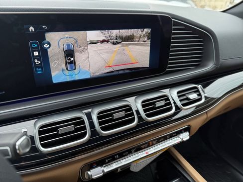 New 2026 Mercedes-Benz GLS 450 4MATIC image 17