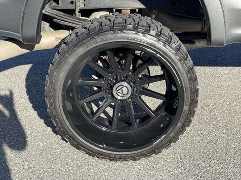 Used 2017 Ford F250 Lariat w/ Lariat Value Package image 9