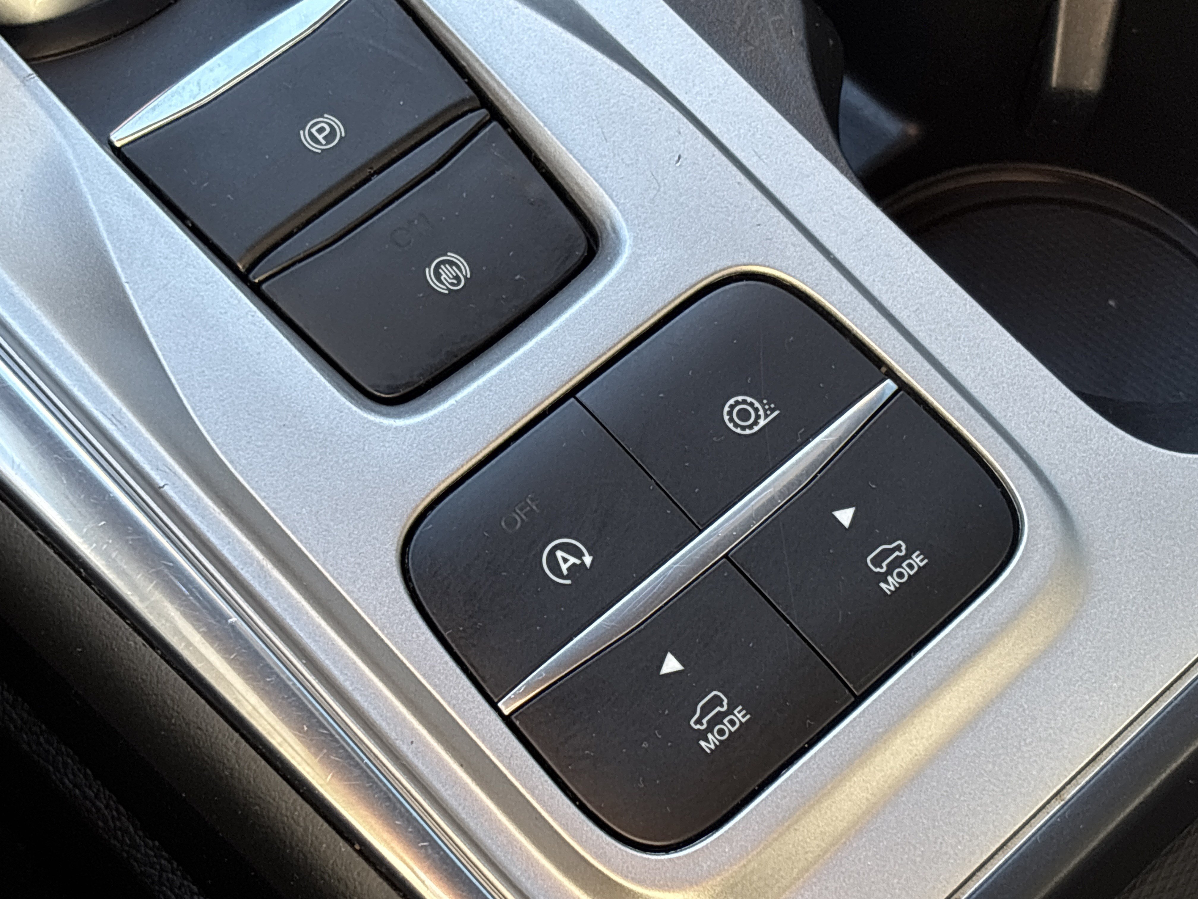Used 2020 Ford Explorer Limited RWD image 31