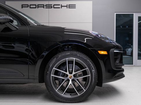 New 2026 Porsche Macan image 11