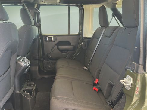 Used 2022 Jeep Wrangler Unlimited Sport AWD/4WD image 14