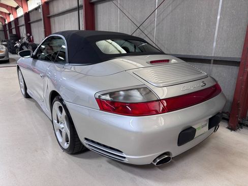 Used 2004 Porsche 911 Carrera 4S AWD/4WD image 17
