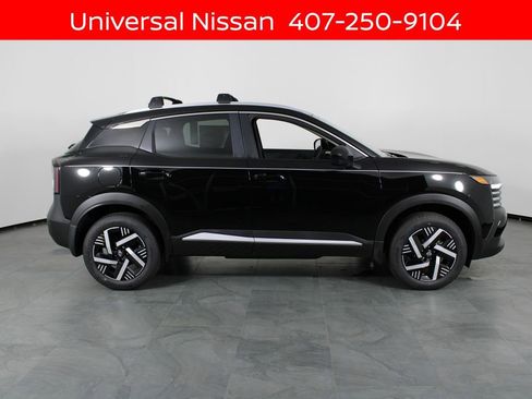 New 2026 Nissan Kicks SV w/ Cold Weather Package FWD image 11
