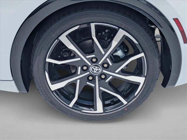 New 2026 Toyota Prius Plug-In Hybrid FWD image 10