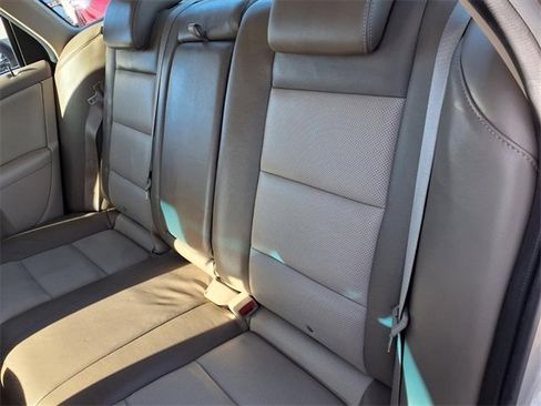 Used 2007 Mercury Montego Luxury image 8