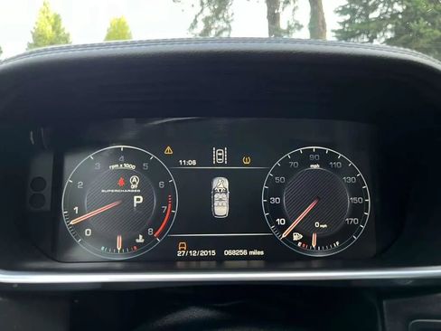 Used 2015 Land Rover Range Rover Long Wheelbase Supercharged image 7