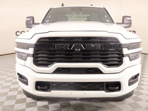 Used 2025 RAM 2500 Big Horn AWD/4WD image 9