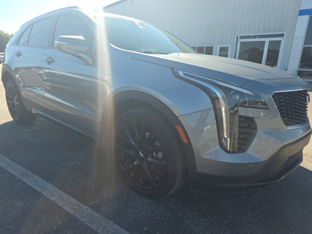 Used 2023 Cadillac XT4 Sport FWD image 1