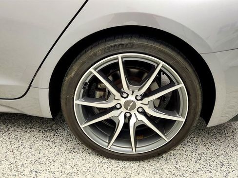 Used 2023 Genesis G70 2.0T image 9