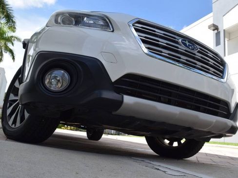 Used 2016 Subaru Outback 2.5i Limited AWD/4WD image 13