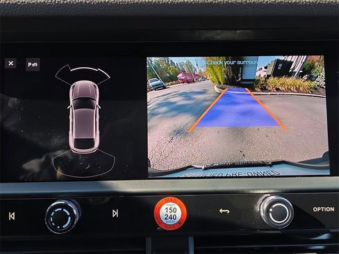 Used 2023 Porsche Macan S image 12