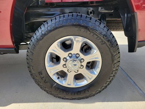 Used 2024 RAM 2500 Big Horn AWD/4WD image 11