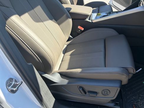 Certified 2025 Audi Q5 Premium w/ Premium Plus AWD/4WD image 28