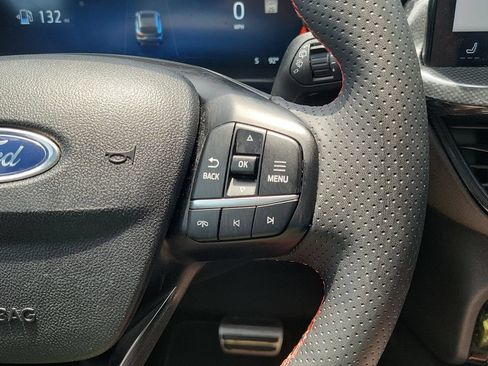 Used 2023 Ford Escape ST-Line Elite w/ Premium Technology Package AWD/4WD image 12