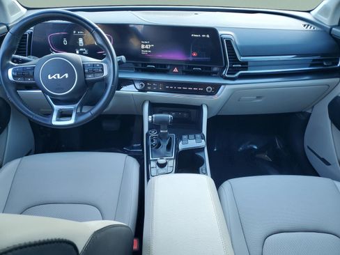 Certified 2024 Kia Sportage EX image 11