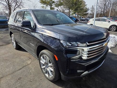 Used 2023 Chevrolet Tahoe High Country image 2