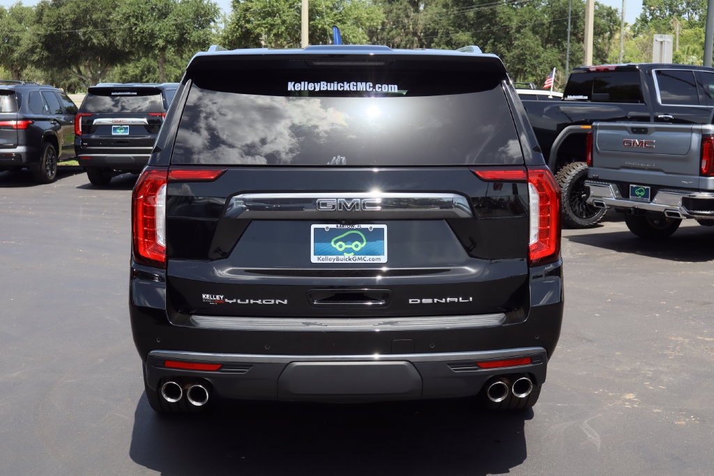 Certified 2023 GMC Yukon Denali Ultimate AWD/4WD image 8