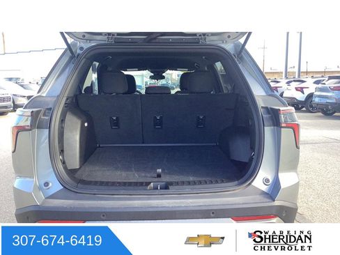 Used 2025 Chevrolet Equinox LT image 30