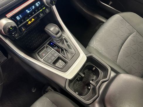 Used 2025 Toyota RAV4 XLE w/ Convenience Package image 18