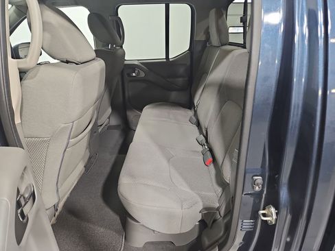 Used 2021 Nissan Frontier SV AWD/4WD image 24