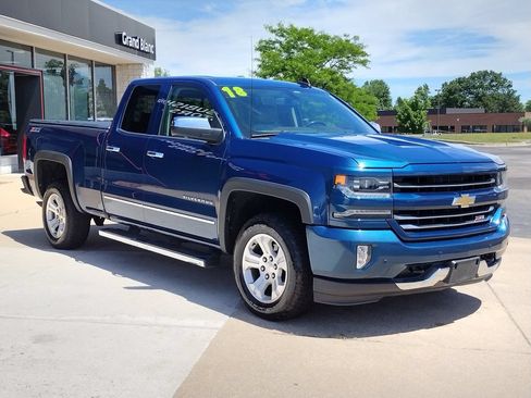 Used 2018 Chevrolet Silverado 1500 LTZ Z71 w/ LTZ Plus Package AWD/4WD image 11