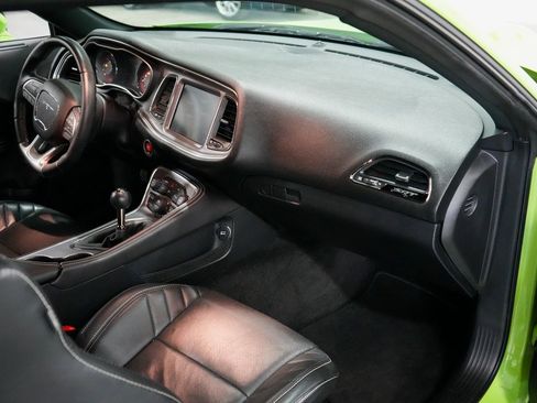 Used 2015 Dodge Challenger SRT Hellcat image 15