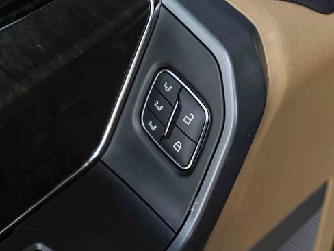 Used 2023 Ford F150 Lariat w/ Equipment Group 502A High AWD/4WD image 39