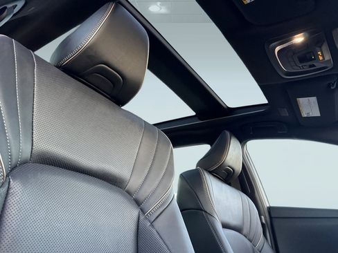 New 2025 Toyota Crown Signia image 14